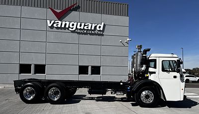 2025 Mack LR64