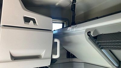 2025 Volvo VNL64T660