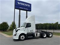 2018 Volvo VNL64T300