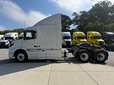 2020 Volvo VNR64T640