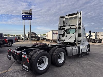 2027 Volvo VNR64T300