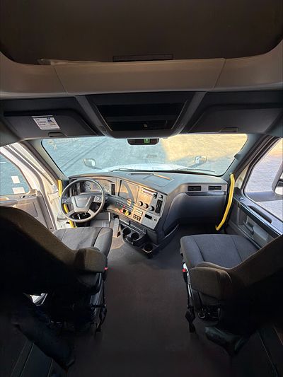 2024 Freightliner CASCADIA 126