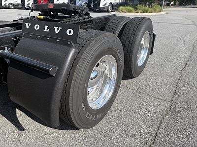 2027 Volvo VNL64T860
