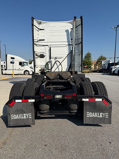 2020 Volvo VNL64T760