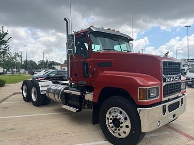 2027 Mack PINNACLE 64T