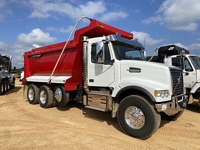 2021 Volvo VHD