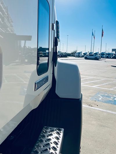 2026 Mack MD642