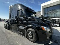 2023 Freightliner CASCADIA 126