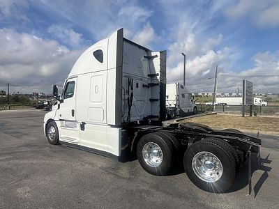 2021 Freightliner CASCADIA 125