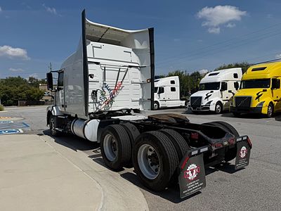 2015 Volvo VNL64T630