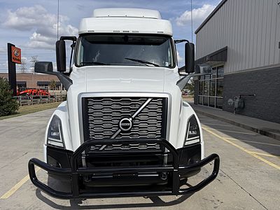 2023 Volvo VNL64T740