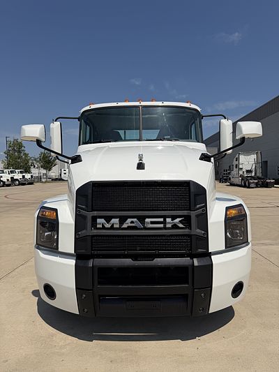2020 Mack ANTHEM 64T