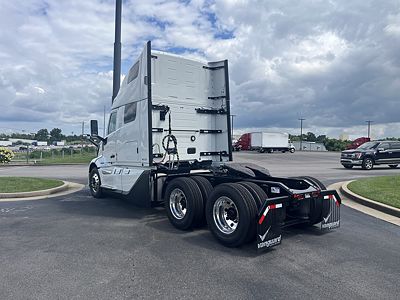 2027 Volvo VNL64T660