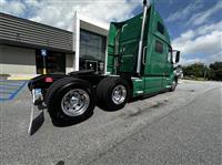 2021 Volvo VNL64T860