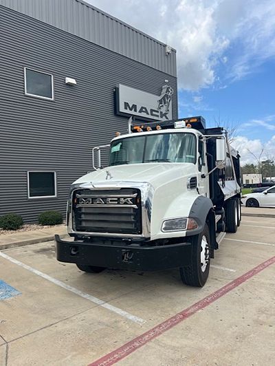 2026 Mack GRANITE 64B