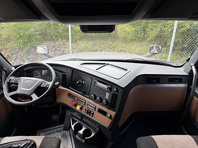2022 Freightliner CASCADIA 126