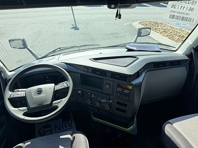 2027 Volvo VNL64T860
