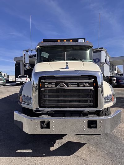 2026 Mack GRANITE 64BR