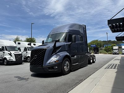 2027 Volvo VNL64T860