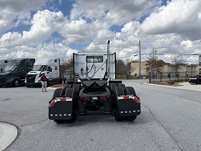 2027 Volvo VNR64T300