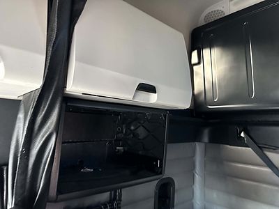 2022 Freightliner CASCADIA 126
