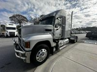 2022 Mack PINNACLE 64T