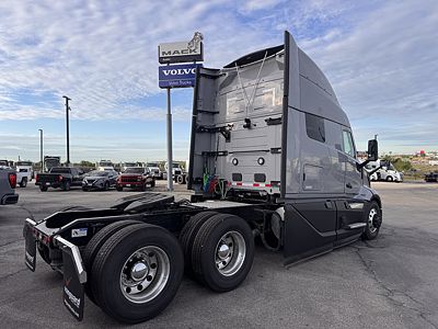 2026 Volvo VNL64T840