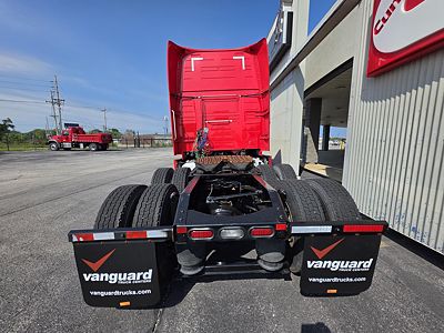 2024 Volvo VNL64T860