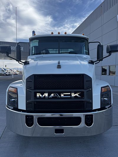 2026 Mack ANTHEM 64T