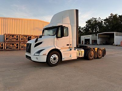 2022 Volvo VNR