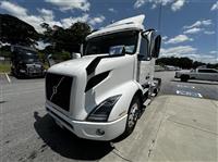 2018 Volvo VNR64T300