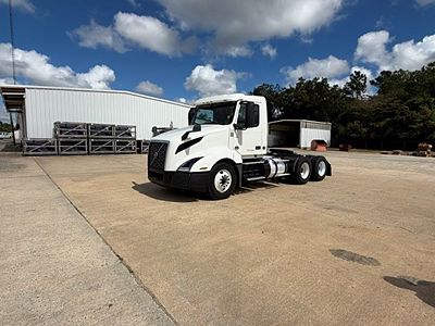 2019 Volvo VNL64T300