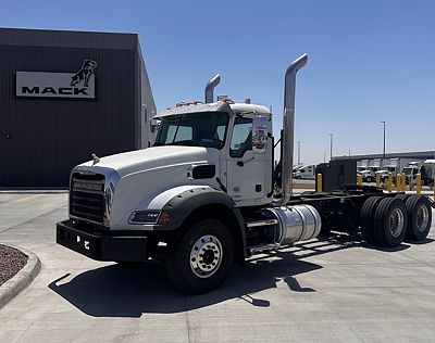 2025 Mack GRANITE 64BT