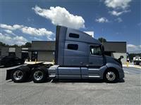 2021 Volvo VNL64T760