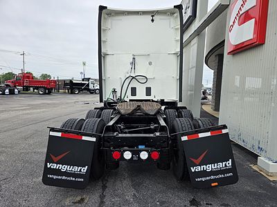 2022 Kenworth T680