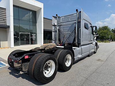 2024 Volvo VNL64T740