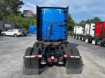 2021 Freightliner CASCADIA 126