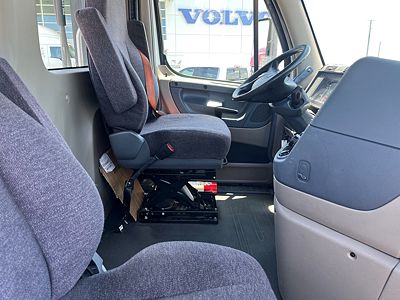 2018 Freightliner CASCADIA 125