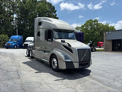 2023 Volvo VNL64T