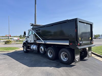 2025 Autocar DC64