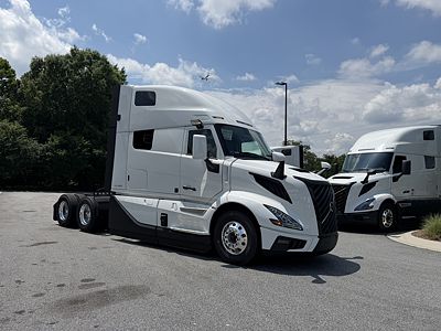 2027 Volvo VNL64T860