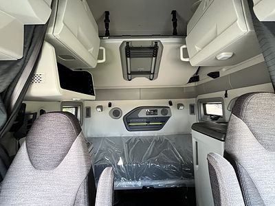2026 Volvo VNL64T860