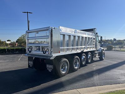 2027 Volvo VHD104F300