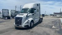 2025 Volvo VNL64T860