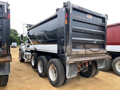 2020 Mack Granite