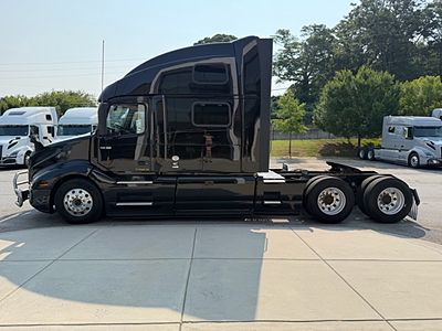 2023 Volvo VNL64T860