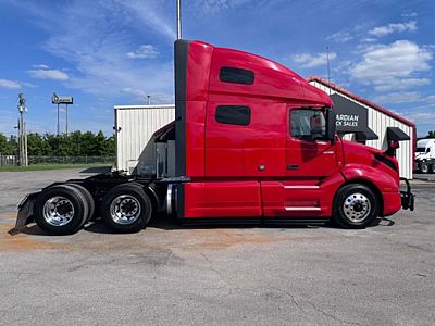 2022 Volvo VNL64T760