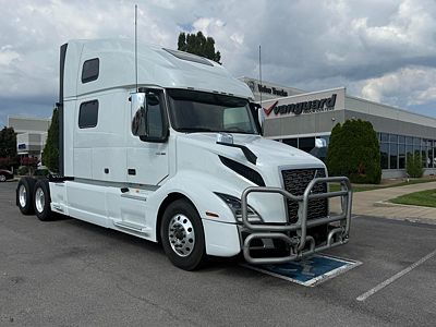 2024 Volvo VNL64T860