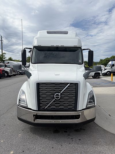2020 Volvo VNL64T760