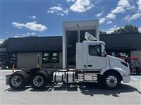 2018 Volvo VNR64T300